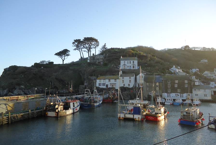 Vue du port de Polperro - Cornouailles - Royaume-Uni
