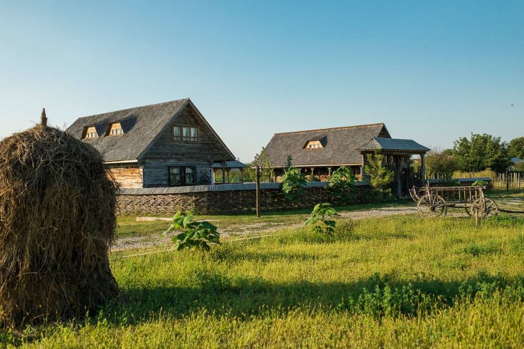 Voyage itinérant Roumanie - Bucarest - Transylvanie - Bucovine - Maramures