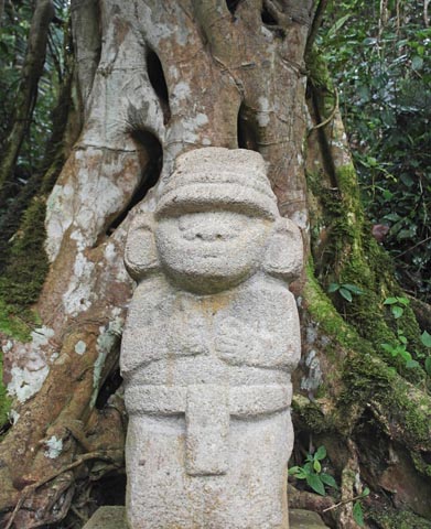 statues de San Agustin