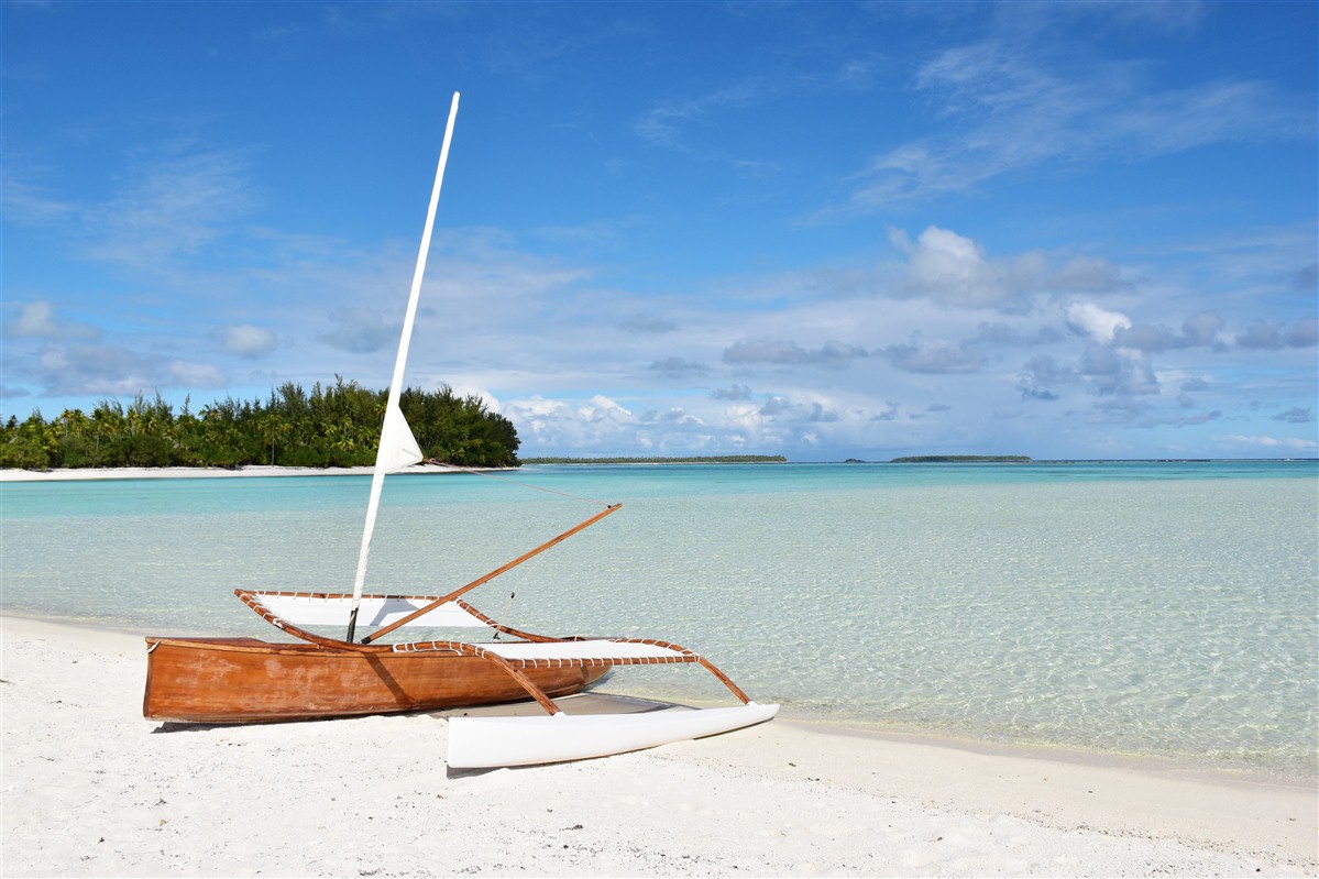 Bateau sur la plage du Brando