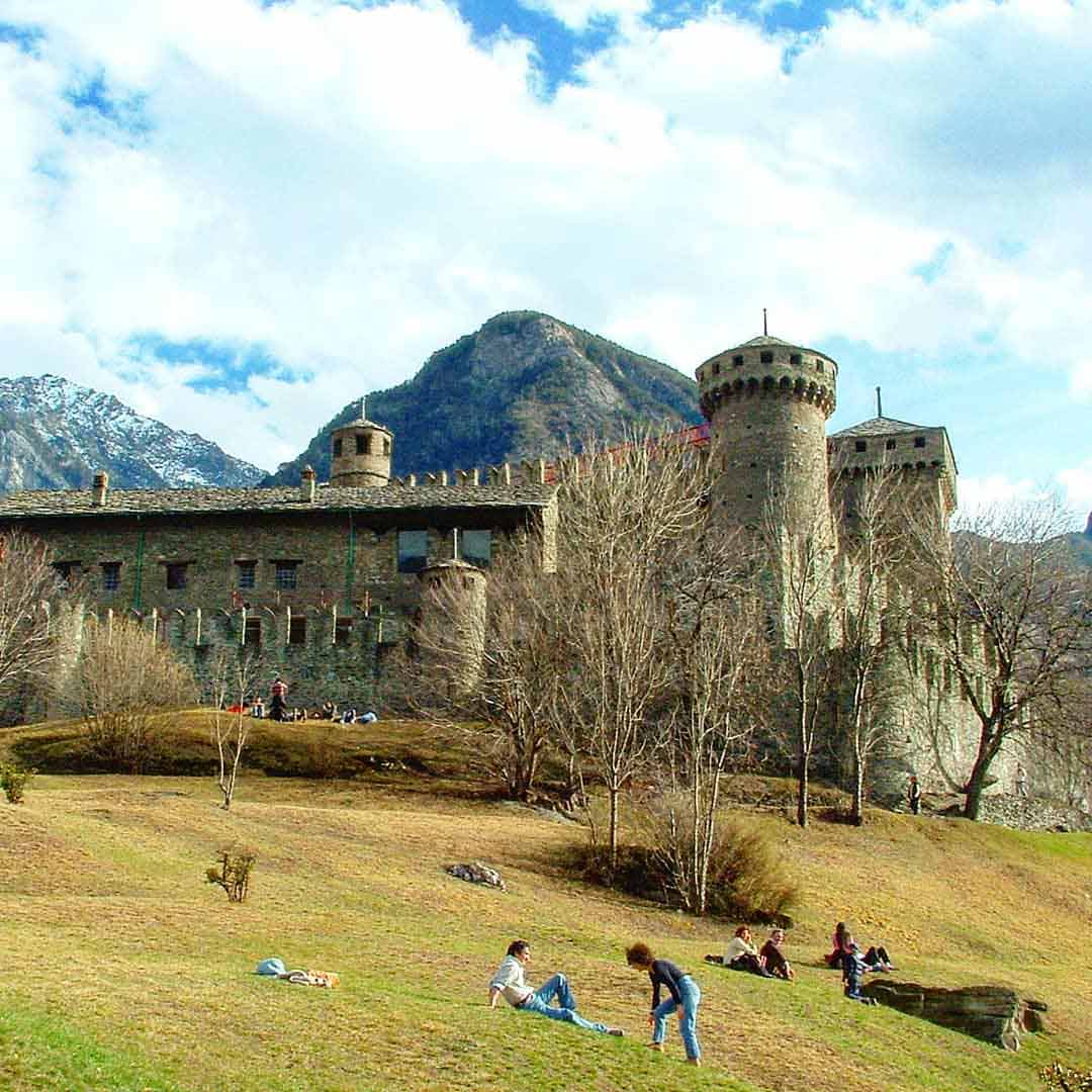 chateau de Fénis