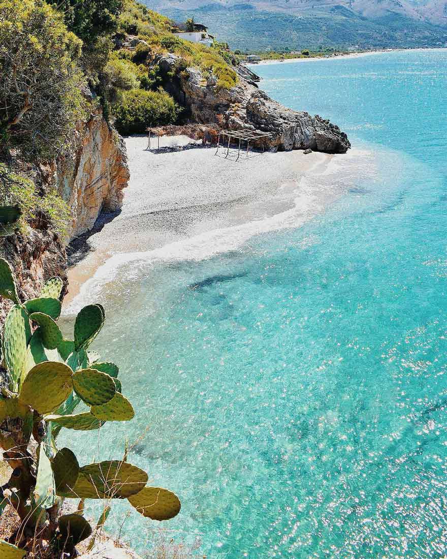 Plage de Qeparo