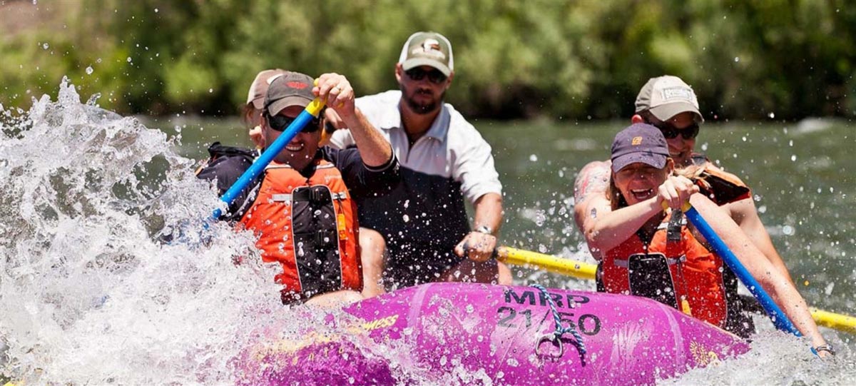 Rafting sur le grand fleuve